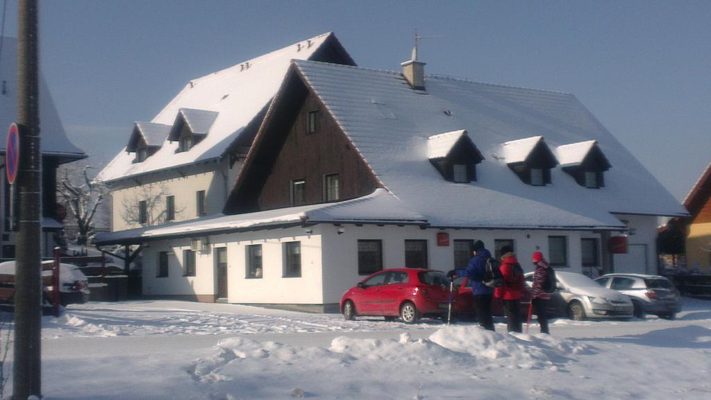 Hotel U Lip Trojanovice Frenštát pod Radhoštěm Esterno foto